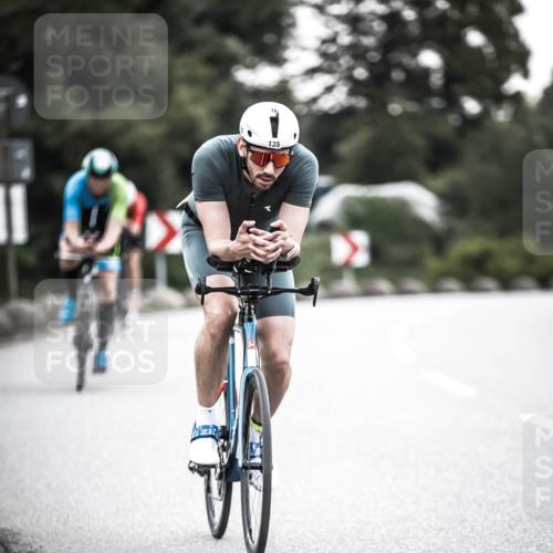 21.06.2026 - 29. Vierlanden-Triathlon H.Heesch http://msf.ph/oto/9910922 21.06.2026 09:36:15 Radfahren 6, 23, 111, 130, 135, 180, 216 meine-sportfotos.de