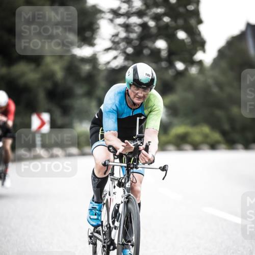21.06.2026 - 29. Vierlanden-Triathlon H.Heesch http://msf.ph/oto/9910926 21.06.2026 09:36:17 Radfahren 6, 23, 111, 130, 135, 180, 216, 283 meine-sportfotos.de
