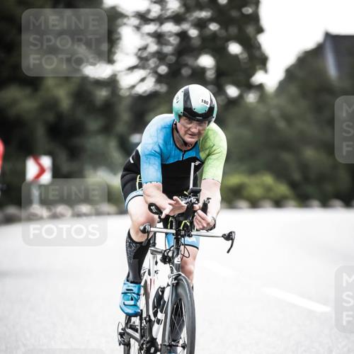 21.06.2026 - 29. Vierlanden-Triathlon H.Heesch http://msf.ph/oto/9910928 21.06.2026 09:36:17 Radfahren 6, 23, 111, 130, 135, 180, 216, 283 meine-sportfotos.de