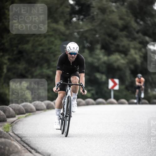 21.06.2026 - 29. Vierlanden-Triathlon H.Heesch http://msf.ph/oto/9910931 21.06.2026 09:26:23 Radfahren 55, 78, 106, 269 meine-sportfotos.de