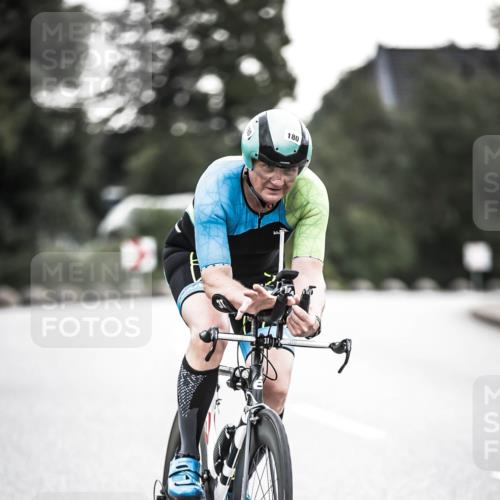 21.06.2026 - 29. Vierlanden-Triathlon H.Heesch http://msf.ph/oto/9910932 21.06.2026 09:36:17 Radfahren 6, 23, 111, 130, 135, 180, 216, 283 meine-sportfotos.de