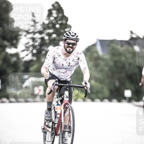 21.06.2026 - 29. Vierlanden-Triathlon H.Heesch http://msf.ph/oto/9910998 21.06.2026 09:36:47 Radfahren 18 meine-sportfotos.de