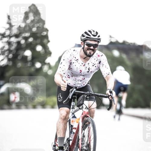 21.06.2026 - 29. Vierlanden-Triathlon H.Heesch http://msf.ph/oto/9911008 21.06.2026 09:36:48 Radfahren 18 meine-sportfotos.de