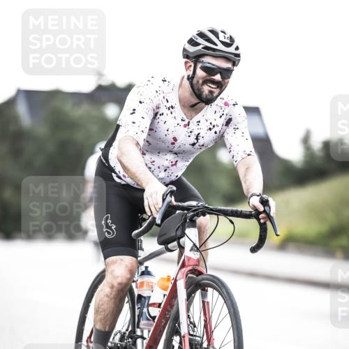 21.06.2026 - 29. Vierlanden-Triathlon H.Heesch http://msf.ph/oto/9911016 21.06.2026 09:36:48 Radfahren 18 meine-sportfotos.de