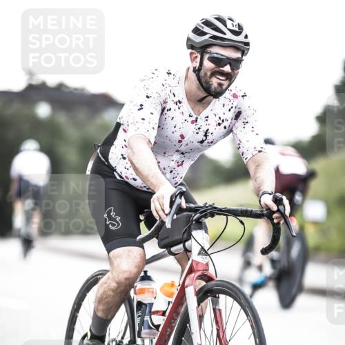 21.06.2026 - 29. Vierlanden-Triathlon H.Heesch http://msf.ph/oto/9911020 21.06.2026 09:36:48 Radfahren 18 meine-sportfotos.de
