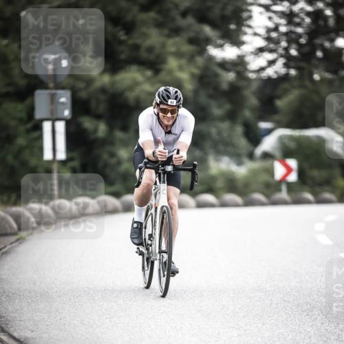 21.06.2026 - 29. Vierlanden-Triathlon H.Heesch http://msf.ph/oto/9911040 21.06.2026 09:37:07 Radfahren 83 meine-sportfotos.de