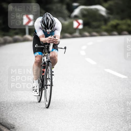 21.06.2026 - 29. Vierlanden-Triathlon H.Heesch http://msf.ph/oto/9911074 21.06.2026 09:37:30 Radfahren 181, 290 meine-sportfotos.de