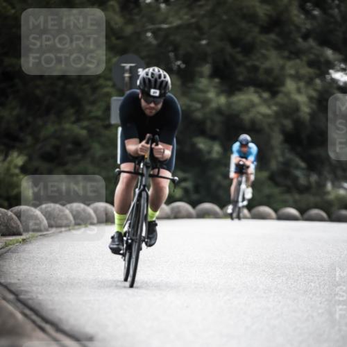 21.06.2026 - 29. Vierlanden-Triathlon H.Heesch http://msf.ph/oto/9911133 21.06.2026 09:27:16 Radfahren 27, 43, 56, 103, 139, 179, 198 meine-sportfotos.de