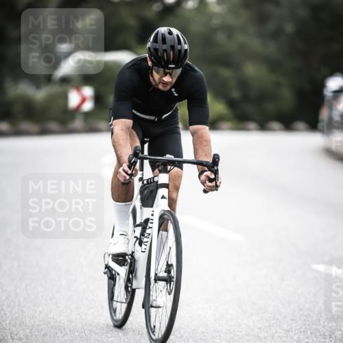 21.06.2026 - 29. Vierlanden-Triathlon H.Heesch http://msf.ph/oto/9911136 21.06.2026 09:37:45 Radfahren 5, 30, 69, 195, 240 meine-sportfotos.de