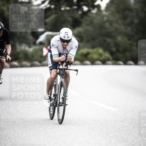 21.06.2026 - 29. Vierlanden-Triathlon H.Heesch http://msf.ph/oto/9911152 21.06.2026 09:37:47 Radfahren 5, 30, 69, 195, 240 meine-sportfotos.de