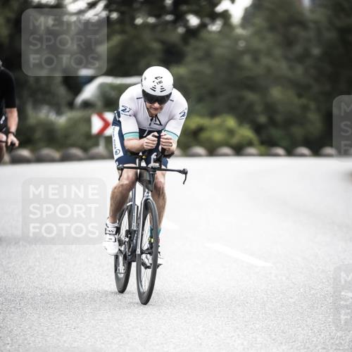 21.06.2026 - 29. Vierlanden-Triathlon H.Heesch http://msf.ph/oto/9911154 21.06.2026 09:37:47 Radfahren 5, 30, 69, 195, 240 meine-sportfotos.de