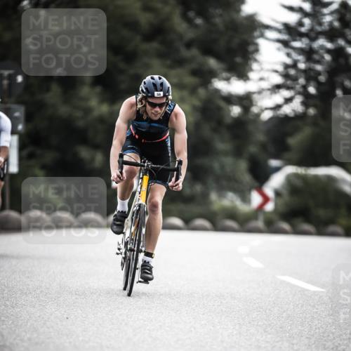 21.06.2026 - 29. Vierlanden-Triathlon H.Heesch http://msf.ph/oto/9911175 21.06.2026 09:27:22 Radfahren 43, 56, 69, 86, 103, 130, 139, 157, 179 meine-sportfotos.de