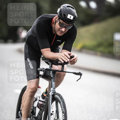 21.06.2026 - 29. Vierlanden-Triathlon H.Heesch http://msf.ph/oto/9911184 21.06.2026 09:37:49 Radfahren 5, 69, 195, 240 meine-sportfotos.de