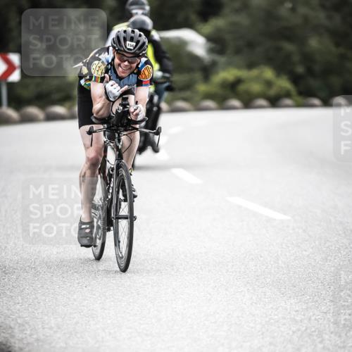 21.06.2026 - 29. Vierlanden-Triathlon H.Heesch http://msf.ph/oto/9911190 21.06.2026 09:37:57 Radfahren 2, 156 meine-sportfotos.de