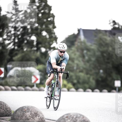 21.06.2026 - 29. Vierlanden-Triathlon H.Heesch http://msf.ph/oto/9911225 21.06.2026 09:39:07 Radfahren 59 meine-sportfotos.de