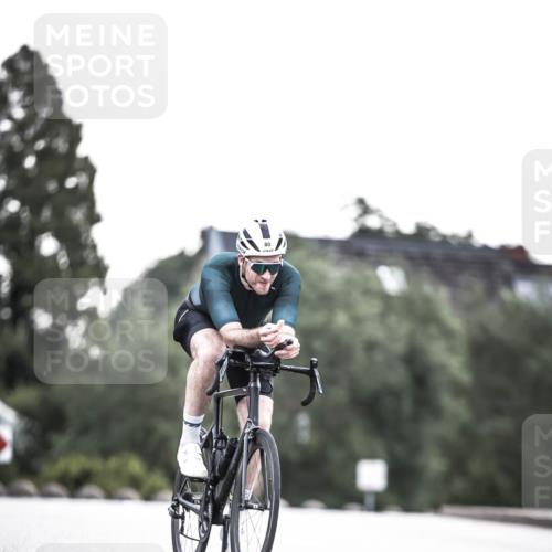 21.06.2026 - 29. Vierlanden-Triathlon H.Heesch http://msf.ph/oto/9911253 21.06.2026 09:39:20 Radfahren 52, 80, 87, 113 meine-sportfotos.de