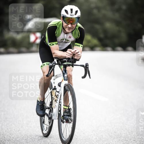 21.06.2026 - 29. Vierlanden-Triathlon H.Heesch http://msf.ph/oto/9911291 21.06.2026 09:39:38 Radfahren 163, 213 meine-sportfotos.de