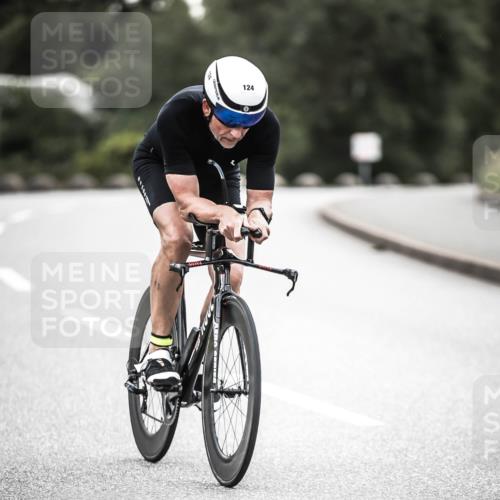 21.06.2026 - 29. Vierlanden-Triathlon H.Heesch http://msf.ph/oto/9911308 21.06.2026 09:39:56 Radfahren 124, 275 meine-sportfotos.de