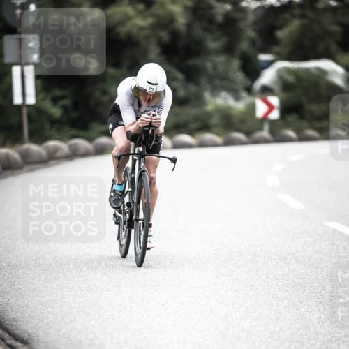 21.06.2026 - 29. Vierlanden-Triathlon H.Heesch http://msf.ph/oto/9911316 21.06.2026 09:39:59 Radfahren 124, 275 meine-sportfotos.de