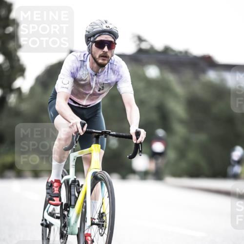 21.06.2026 - 29. Vierlanden-Triathlon H.Heesch http://msf.ph/oto/9911344 21.06.2026 09:40:28 Radfahren 50, 116, 158 meine-sportfotos.de
