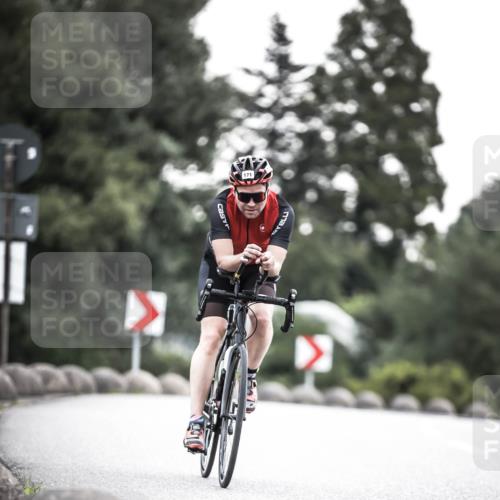 21.06.2026 - 29. Vierlanden-Triathlon H.Heesch http://msf.ph/oto/9911354 21.06.2026 09:40:40 Radfahren 64, 171 meine-sportfotos.de