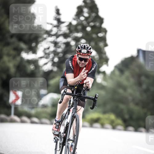 21.06.2026 - 29. Vierlanden-Triathlon H.Heesch http://msf.ph/oto/9911362 21.06.2026 09:40:40 Radfahren 64, 171 meine-sportfotos.de
