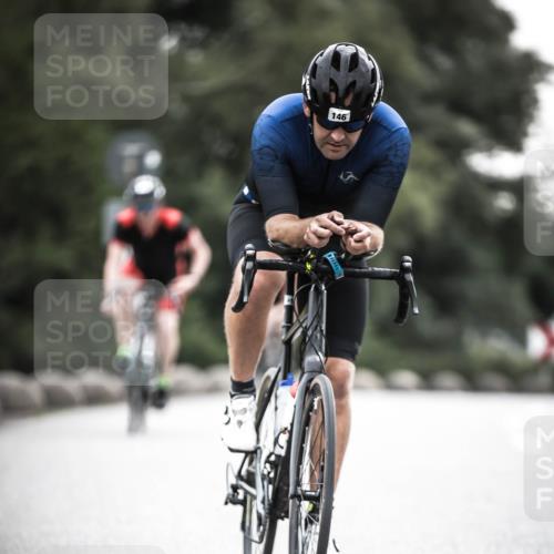 21.06.2026 - 29. Vierlanden-Triathlon H.Heesch http://msf.ph/oto/9911430 21.06.2026 09:41:41 Radfahren 41, 48, 146, 1353 meine-sportfotos.de