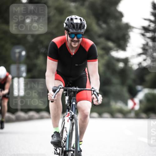 21.06.2026 - 29. Vierlanden-Triathlon H.Heesch http://msf.ph/oto/9911440 21.06.2026 09:41:43 Radfahren 15, 41, 48, 89, 146, 1353 meine-sportfotos.de