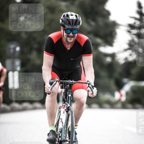 21.06.2026 - 29. Vierlanden-Triathlon H.Heesch http://msf.ph/oto/9911441 21.06.2026 09:41:43 Radfahren 15, 41, 48, 89, 146, 1353 meine-sportfotos.de