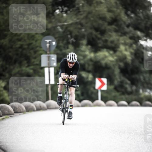 21.06.2026 - 29. Vierlanden-Triathlon H.Heesch http://msf.ph/oto/9911485 21.06.2026 09:42:02 Radfahren 191, 244, 1354 meine-sportfotos.de