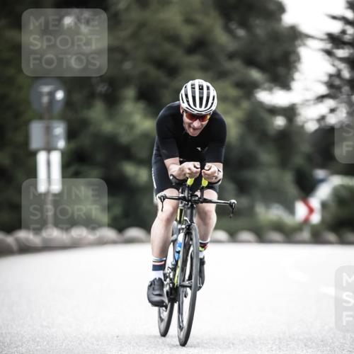 21.06.2026 - 29. Vierlanden-Triathlon H.Heesch http://msf.ph/oto/9911501 21.06.2026 09:42:03 Radfahren 191, 244, 1354 meine-sportfotos.de