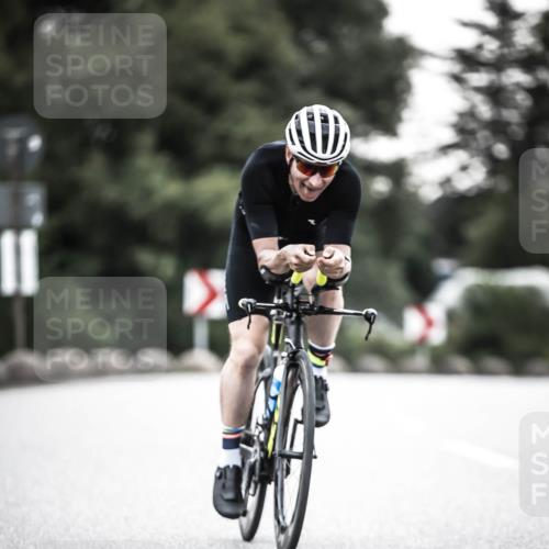21.06.2026 - 29. Vierlanden-Triathlon H.Heesch http://msf.ph/oto/9911504 21.06.2026 09:42:03 Radfahren 191, 244, 1354 meine-sportfotos.de