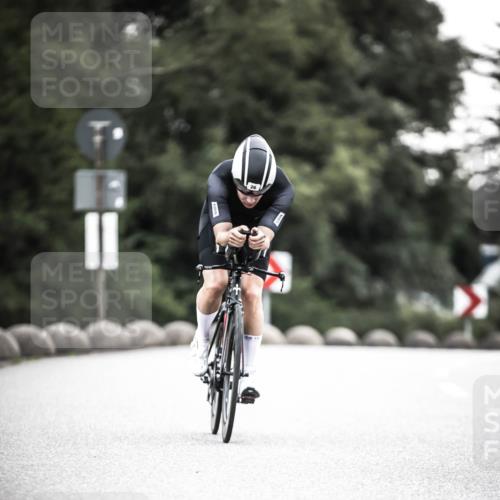 21.06.2026 - 29. Vierlanden-Triathlon H.Heesch http://msf.ph/oto/9911510 21.06.2026 09:42:19 Radfahren 26, 31, 37, 137 meine-sportfotos.de