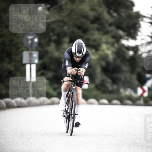 21.06.2026 - 29. Vierlanden-Triathlon H.Heesch http://msf.ph/oto/9911511 21.06.2026 09:42:20 Radfahren 26, 31, 37, 137 meine-sportfotos.de