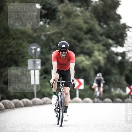 21.06.2026 - 29. Vierlanden-Triathlon H.Heesch http://msf.ph/oto/9911527 21.06.2026 09:42:40 Radfahren 71, 81, 121, 231 meine-sportfotos.de