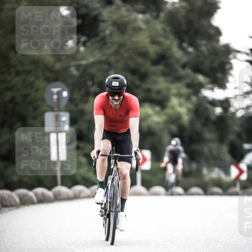 21.06.2026 - 29. Vierlanden-Triathlon H.Heesch http://msf.ph/oto/9911528 21.06.2026 09:42:40 Radfahren 71, 81, 121, 231 meine-sportfotos.de