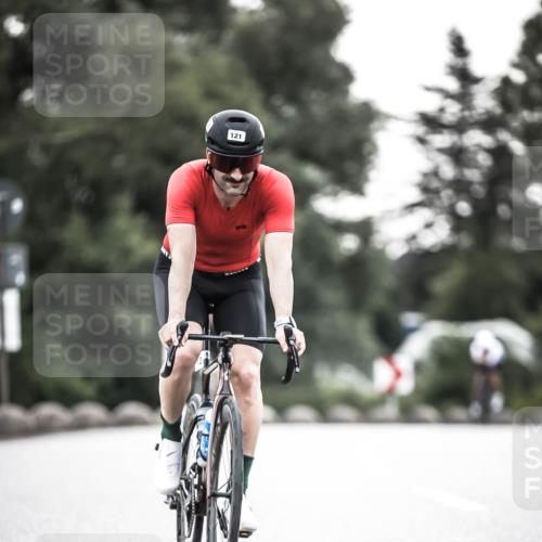 21.06.2026 - 29. Vierlanden-Triathlon H.Heesch http://msf.ph/oto/9911537 21.06.2026 09:42:41 Radfahren 71, 81, 121, 231 meine-sportfotos.de
