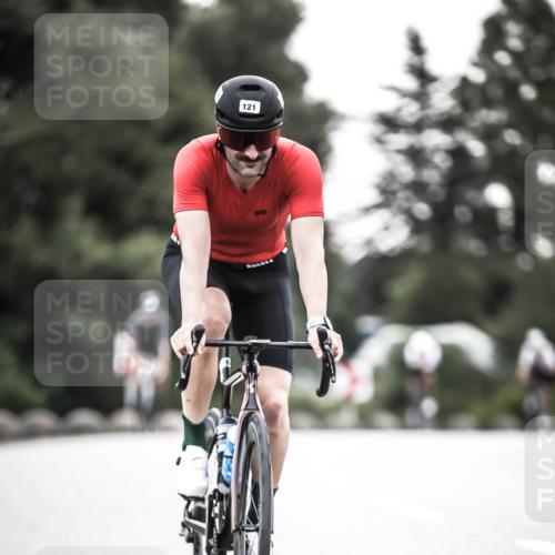 21.06.2026 - 29. Vierlanden-Triathlon H.Heesch http://msf.ph/oto/9911541 21.06.2026 09:42:41 Radfahren 71, 81, 121, 231 meine-sportfotos.de