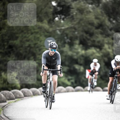 21.06.2026 - 29. Vierlanden-Triathlon H.Heesch http://msf.ph/oto/9911543 21.06.2026 09:42:44 Radfahren 71, 81, 121, 231 meine-sportfotos.de