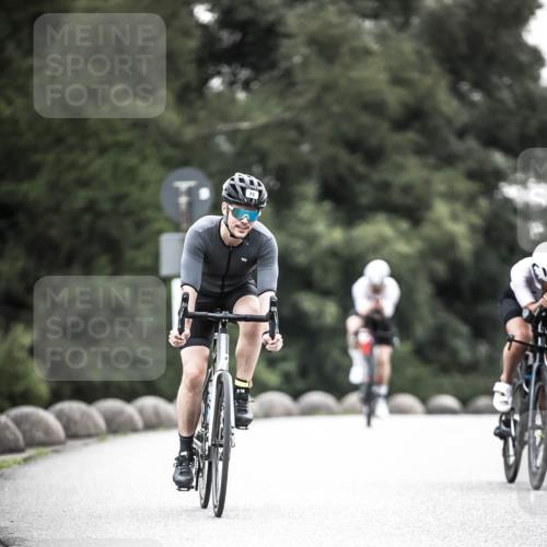 21.06.2026 - 29. Vierlanden-Triathlon H.Heesch http://msf.ph/oto/9911548 21.06.2026 09:42:45 Radfahren 71, 81, 231 meine-sportfotos.de