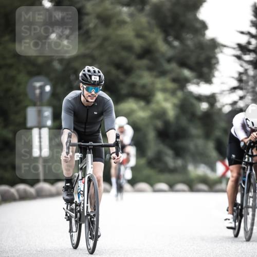 21.06.2026 - 29. Vierlanden-Triathlon H.Heesch http://msf.ph/oto/9911550 21.06.2026 09:42:45 Radfahren 71, 81, 231 meine-sportfotos.de
