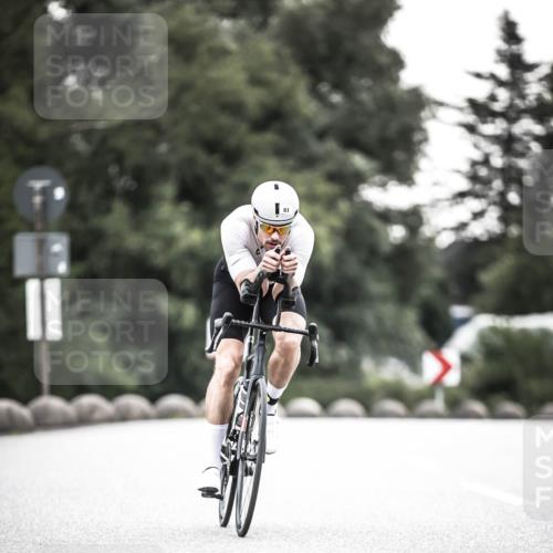 21.06.2026 - 29. Vierlanden-Triathlon H.Heesch http://msf.ph/oto/9911560 21.06.2026 09:42:47 Radfahren 71, 81, 231 meine-sportfotos.de
