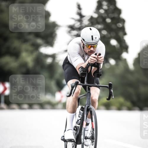 21.06.2026 - 29. Vierlanden-Triathlon H.Heesch http://msf.ph/oto/9911570 21.06.2026 09:42:48 Radfahren 71, 81, 231 meine-sportfotos.de