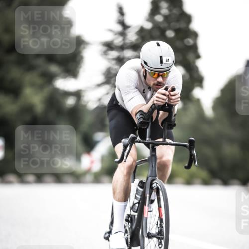21.06.2026 - 29. Vierlanden-Triathlon H.Heesch http://msf.ph/oto/9911571 21.06.2026 09:42:48 Radfahren 71, 81, 231 meine-sportfotos.de