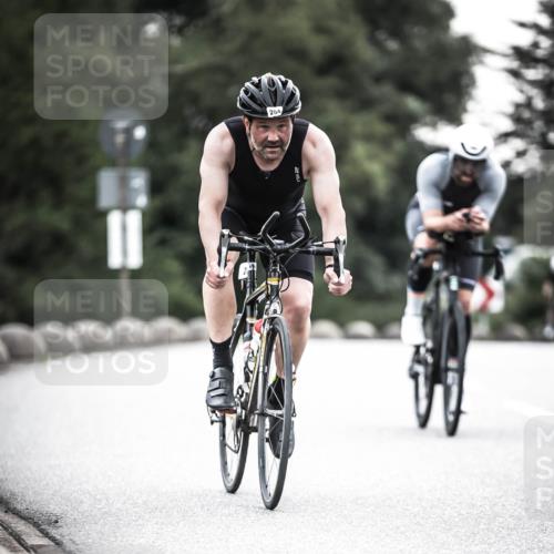 21.06.2026 - 29. Vierlanden-Triathlon H.Heesch http://msf.ph/oto/9911583 21.06.2026 09:43:03 Radfahren 9, 204, 242 meine-sportfotos.de