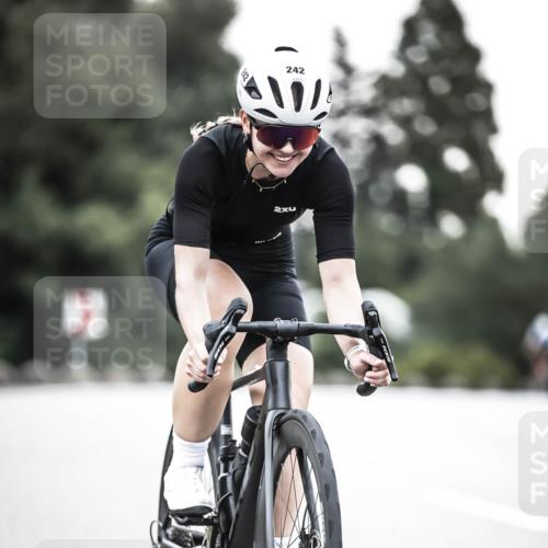 21.06.2026 - 29. Vierlanden-Triathlon H.Heesch http://msf.ph/oto/9911614 21.06.2026 09:43:09 Radfahren 242 meine-sportfotos.de