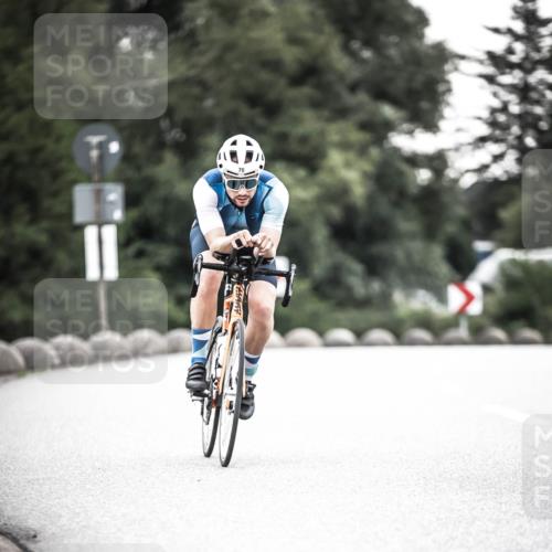 21.06.2026 - 29. Vierlanden-Triathlon H.Heesch http://msf.ph/oto/9911621 21.06.2026 09:43:17 Radfahren 70 meine-sportfotos.de