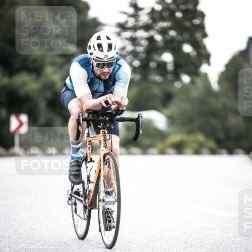 21.06.2026 - 29. Vierlanden-Triathlon H.Heesch http://msf.ph/oto/9911631 21.06.2026 09:43:18 Radfahren 70 meine-sportfotos.de