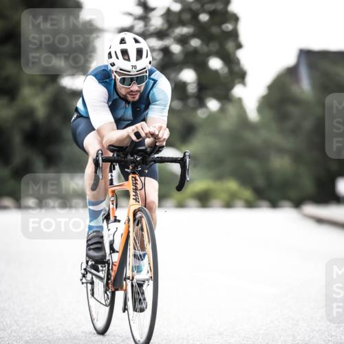 21.06.2026 - 29. Vierlanden-Triathlon H.Heesch http://msf.ph/oto/9911633 21.06.2026 09:43:18 Radfahren 70 meine-sportfotos.de