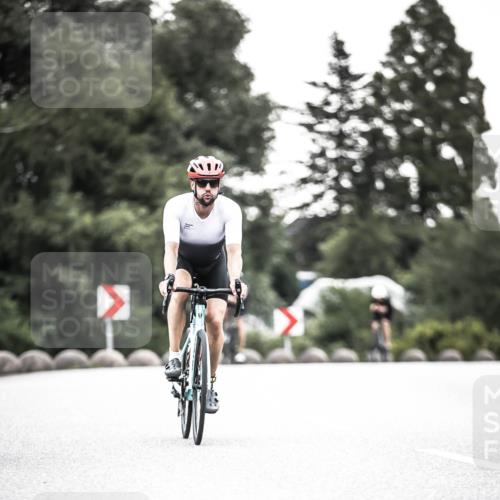 21.06.2026 - 29. Vierlanden-Triathlon H.Heesch http://msf.ph/oto/9911657 21.06.2026 09:43:50 Radfahren 23, 32, 33, 101, 111, 129, 178, 211, 216 meine-sportfotos.de